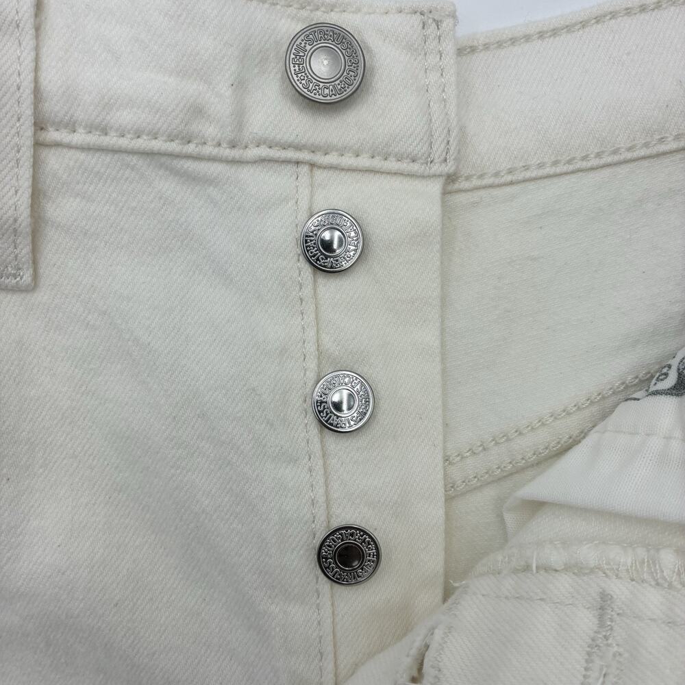 Levi’s 501 Women’s White Denim Shorts Button Fly Size 28 NWT Classic - Picture 5 of 12